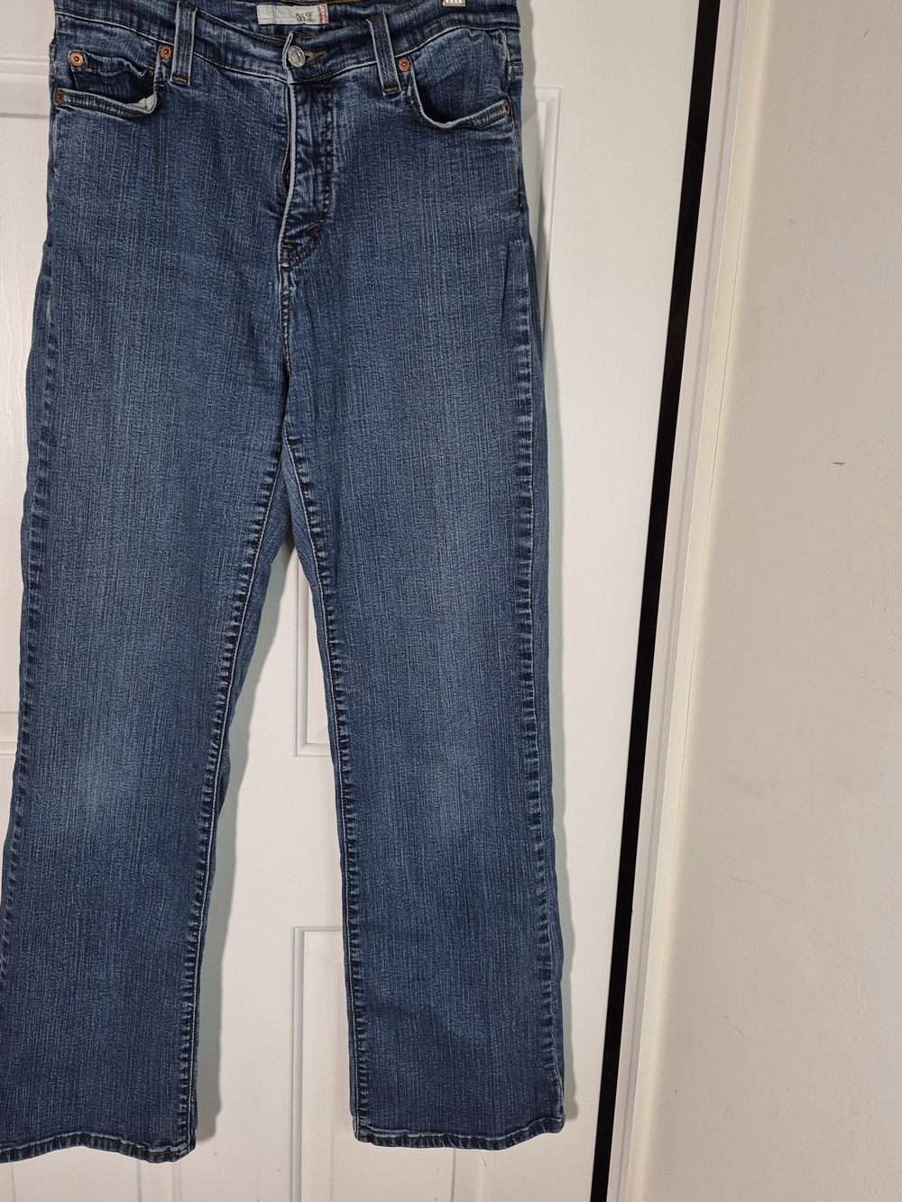 Levi's Women's Classic Blue Straight-Leg Jeans